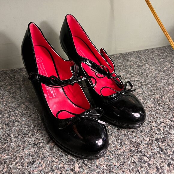 RUBIES Black Patent Leather Mary Jane Platforms - Picture 3 of 16